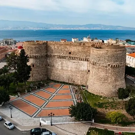 House Zeta Piazza Carmine 레조디칼라브리아