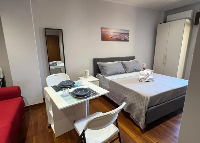 דירה House Zeta Piazza Carmine רג'יו די קאלאבריה